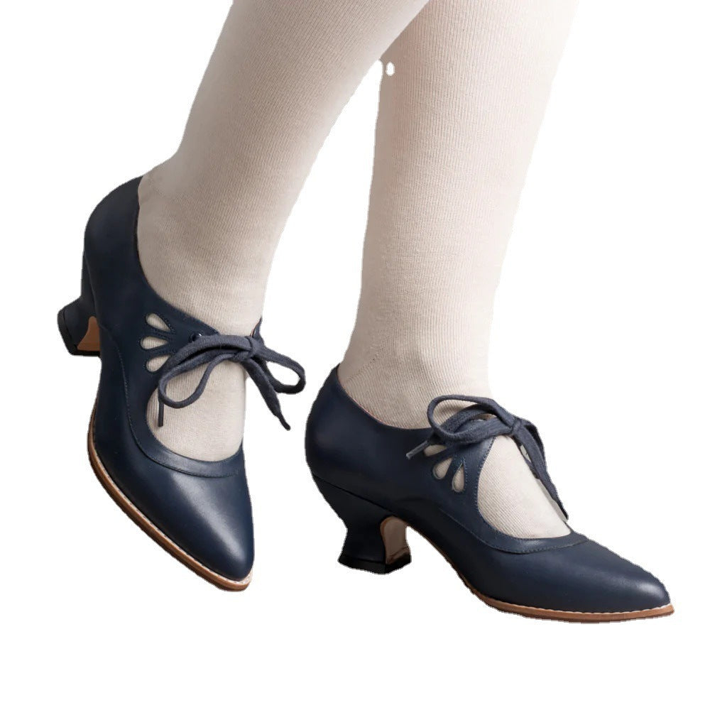 Herbstliche braune High-Heels für Damen mit Fußgewölbestütze. Rutschfeste Sohle für sicheren Halt.