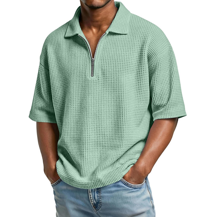 Elegantes Herren Kurzarmshirt mit Waffelstruktur, ideal für den Sommerurlaub.