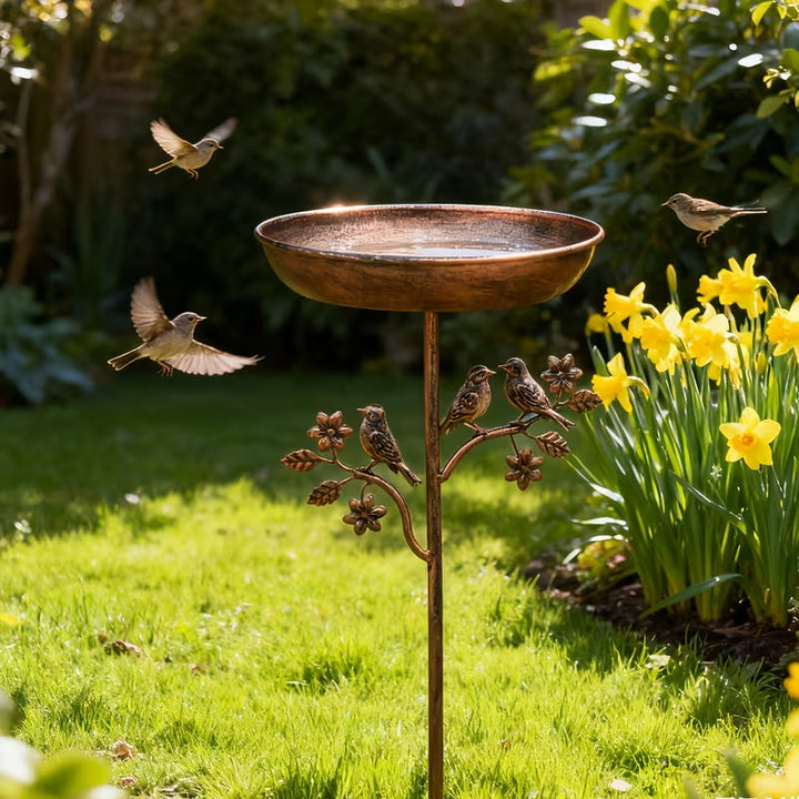 Garten-Dekoration: Vogeltränke in wetterfester Kupfer-Optik mit Erdspieß, praktisches Vogelbad für Wildvögel.