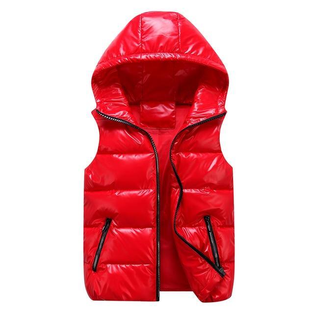 Modische Unisex Steppweste mit praktischer Kapuze, ideal für windige Tage. Warm & stilvoll.