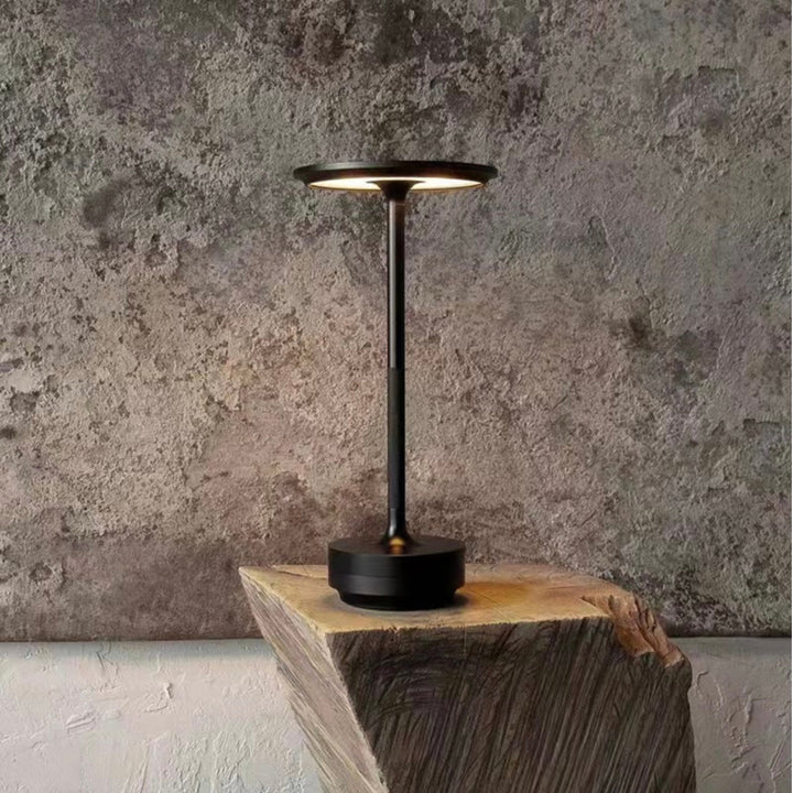 Kabellose LED-Tischlampe Luxus Edition, dimmbar, IP44 wetterfest. Aluminium-Design, perfekt als Innenlampe.