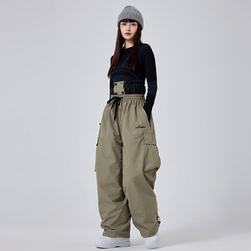 Damen Skihose, isoliert & atmungsaktiv, für Wintersport und Pisten. Optimaler Schneeschutz.