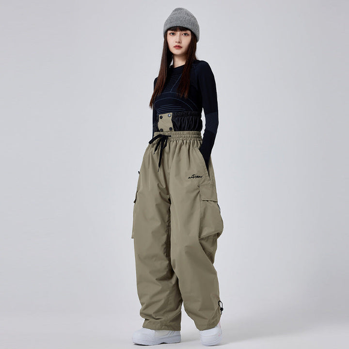 Damen Skihose, isoliert & atmungsaktiv, für Wintersport und Pisten. Optimaler Schneeschutz.