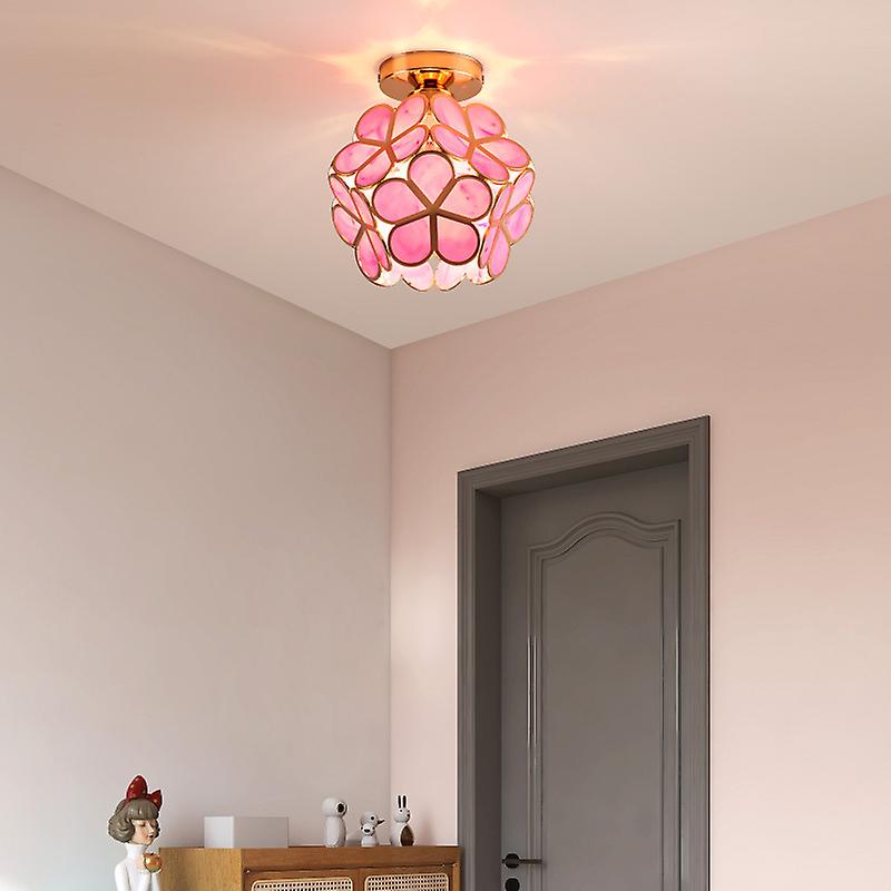 Dekorative Blumen Deckenleuchte aus Glas. Exklusive Flurbeleuchtung, schafft einladendes Ambiente mit Stil.