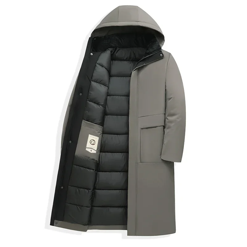 Herren Kapuzen-Steppmantel für den Winter. Bequemer & warmer Herrenmantel für Outdoor-Aktivitäten.