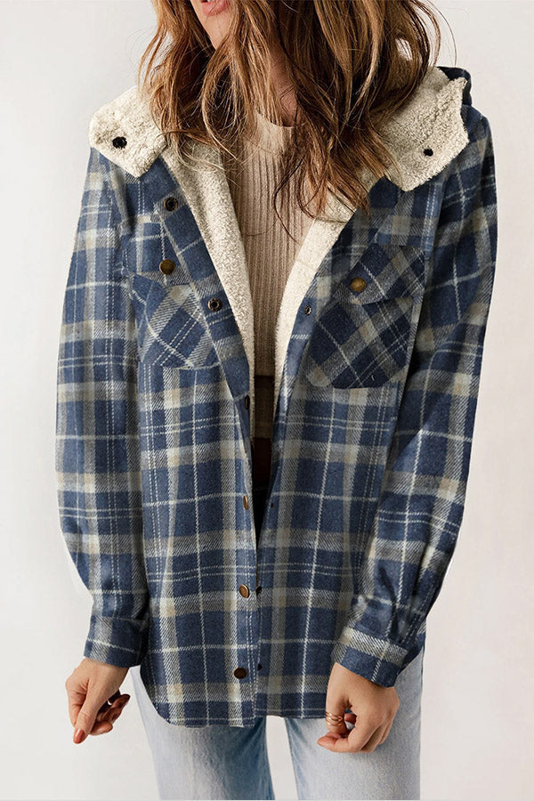 Gemütliche Herren Winterjacke aus Flanell mit warmem Sherpa-Futter & Kapuze, perfekt für kalte Tage.