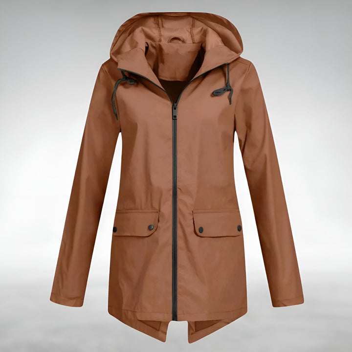 Stilvolle Damen Outdoorjacke, farbenfroh und wasserdicht, mit Kapuze für Freizeitaktivitäten.