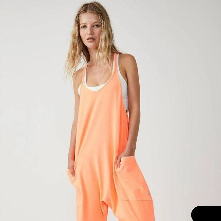 Stilvoller Damen Einteiler für den Sommer. Oversized Overall mit weitem Bein, lässig, bequem & modisch.