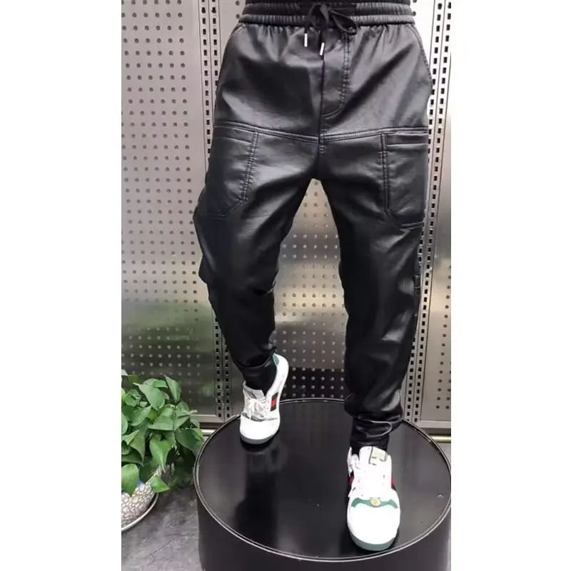 Herren Slim-Fit Hose Layton, modern & markant, ideal für Casual und Streetwear. Komfortable Männerhose für jeden Tag.