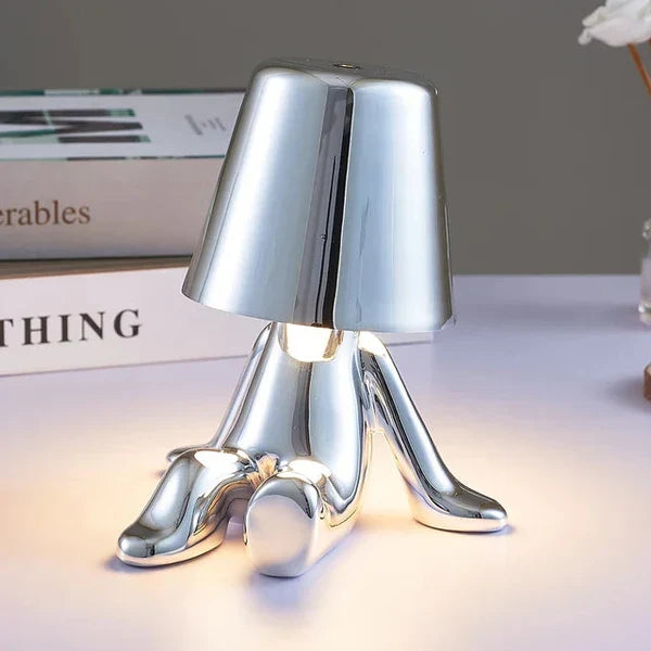 Dekorative LED-Tischlampe, dimmbar, für entspanntes Ambiente im Wohn- oder Schlafzimmer.