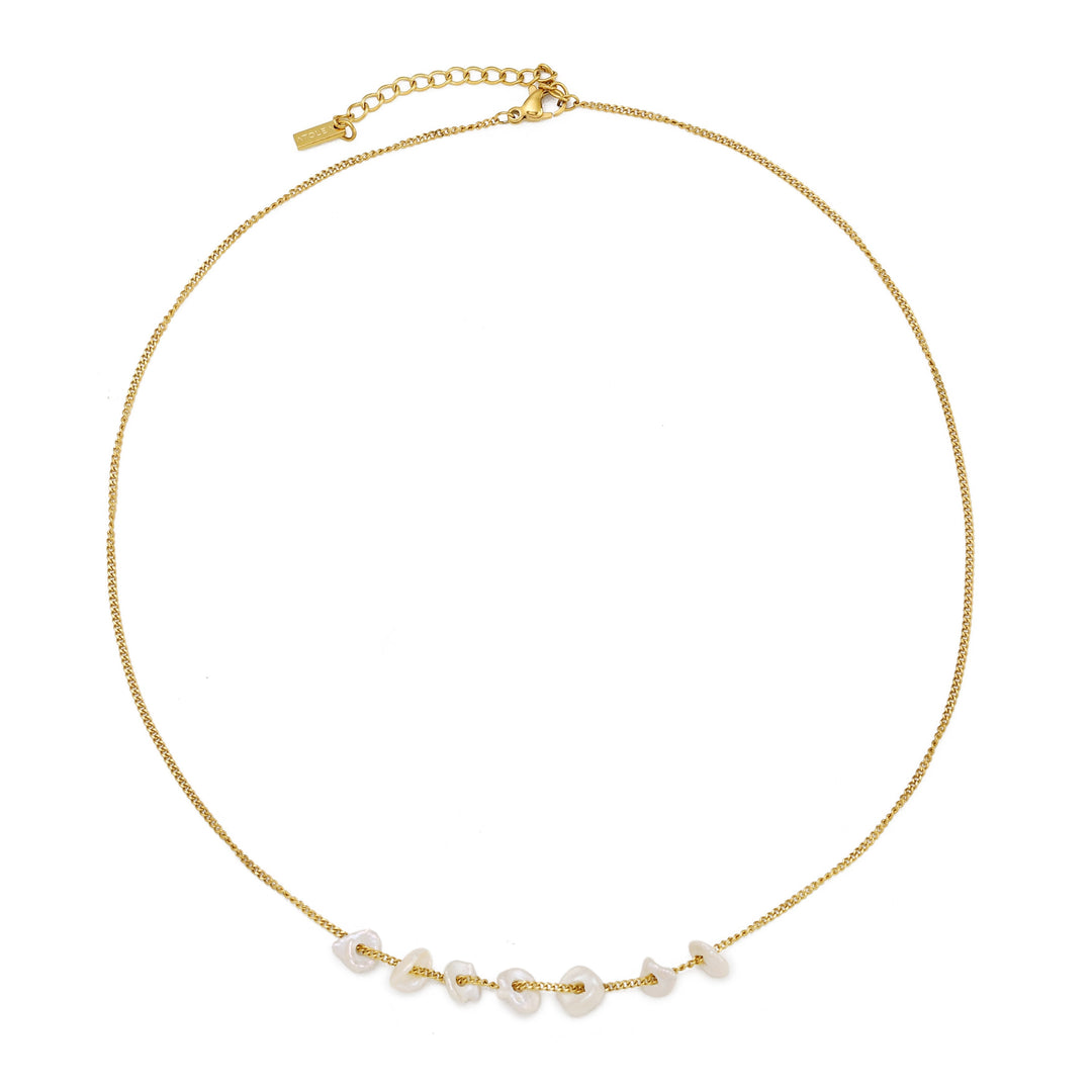 Moderne Süßwasser Perlenkette für Damen in Gold, elegant, verstellbar & wasserfest.