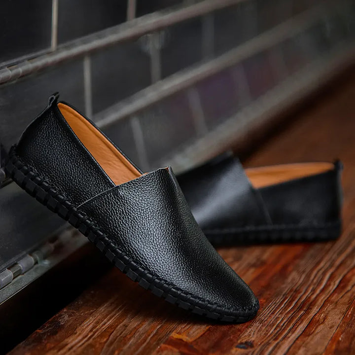Männerschuhe Slip-On Fahrschuhe, bequeme Loafer mit Gummisohle. Ideal für Casual Look im Alltag, Herbst & Frühling.