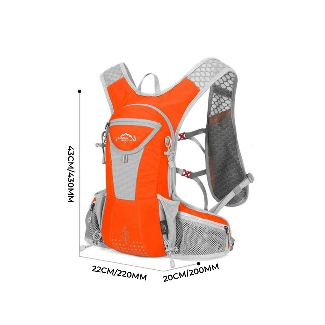 Ergonomische Rückseite des unisex Wanderrucksacks, leicht, mit 2L Trinkblase für Komfort beim Sport.