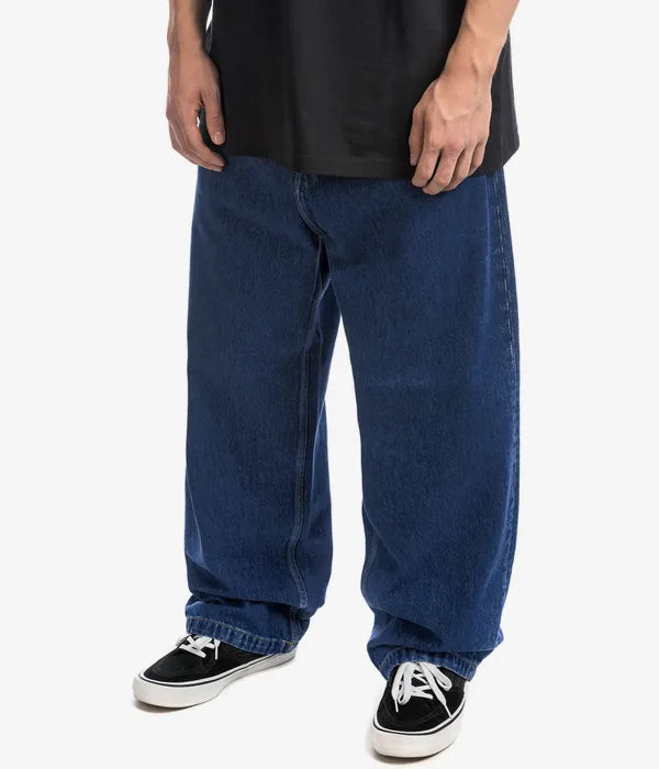 Herren Baggy Jeans: trendige Loose Fit Denim für urbanen Stil und maximalen Komfort.