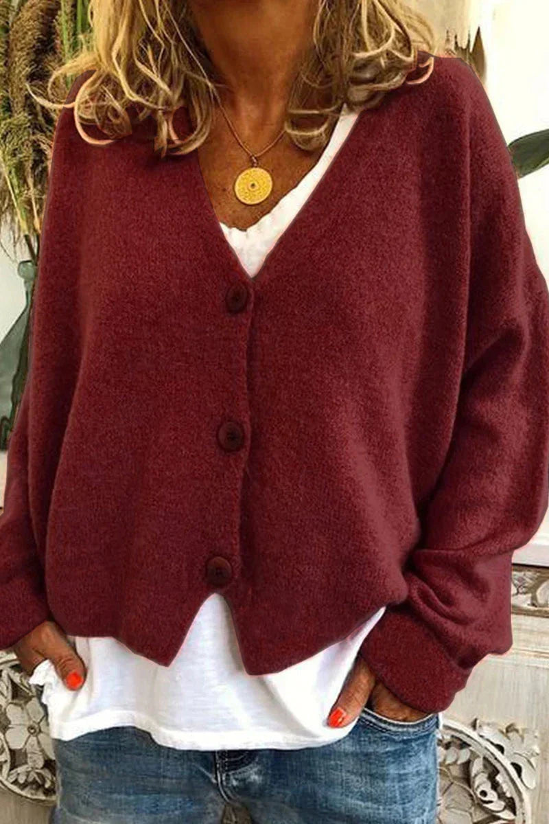 Elegante Damen Strickweste mit V-Ausschnitt. Bequemer Cardigan für Herbst- & Winterstyle.