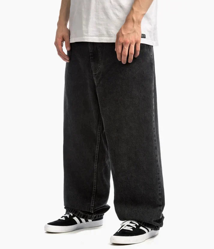 Lockere Herren Baggy Jeans für modernen Streetstyle & bequemen Komfort.