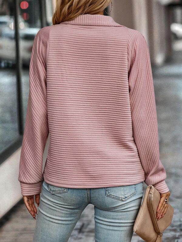 Damen Pullover mit V-Ausschnitt. Eleganter, schicker Langarm Pullover für Business Casual und Herbstmode.