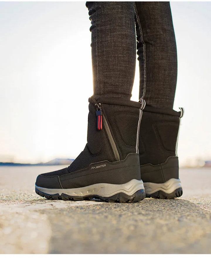 Praktische Herren-Winterstiefel, wasserdicht & warm, für optimalen Komfort im Schnee und bei kaltem Wetter.