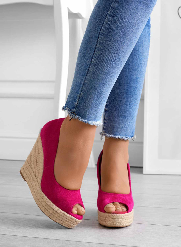 Elegante Slip-On Keilsandalen für Damen, offene Zehen, Keilabsatz, modisch und bequem für Frühling/Sommer.