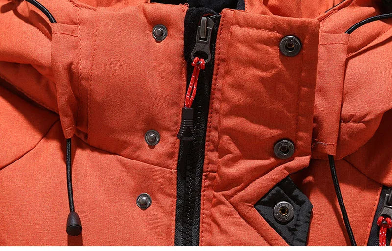 Technische Herren Skijacke, thermoregulierend, schützt vor Kälte & Wind beim Wintersport.