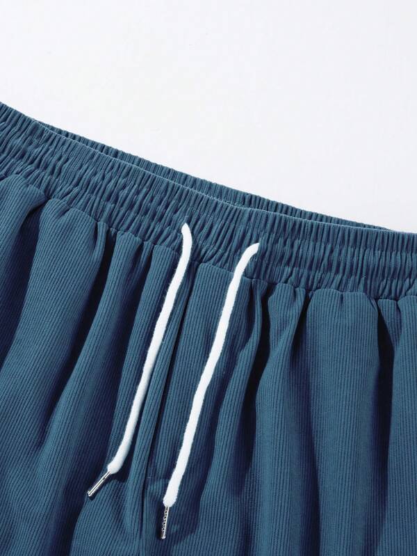 Stilvolle lässige Herren Shorts mit Kordelzug, perfekt für Freizeit, Strand & Urlaub.