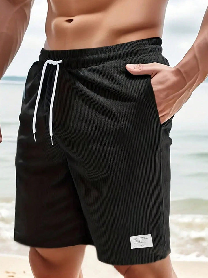 Herren Komfort Shorts mit Kordelzug, die ideale kurze Hose für entspannte Sommertage.