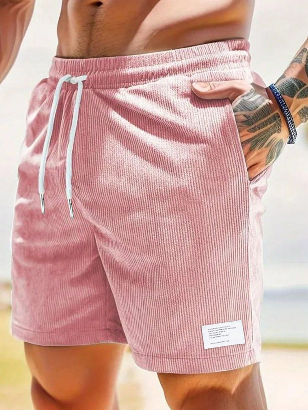Schwarze Herren Freizeit Shorts, lockere Passform, Kordelzug, vielseitig kombinierbar für entspannte Looks.