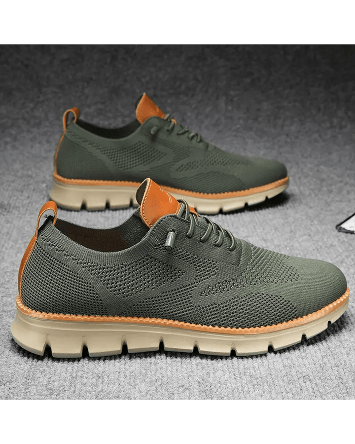 Orthopädische Herrenschuhe mit Dämpfung, ideal für langes Stehen oder Gehen, sportlich & lässig.