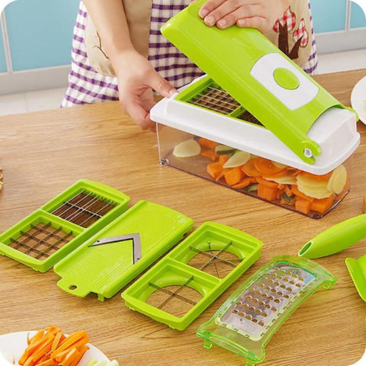 Zeitsparender 12-in-1 Gemüseschneider SlicePro macht das Kochen einfacher & schneller; ideal für jede Küche.