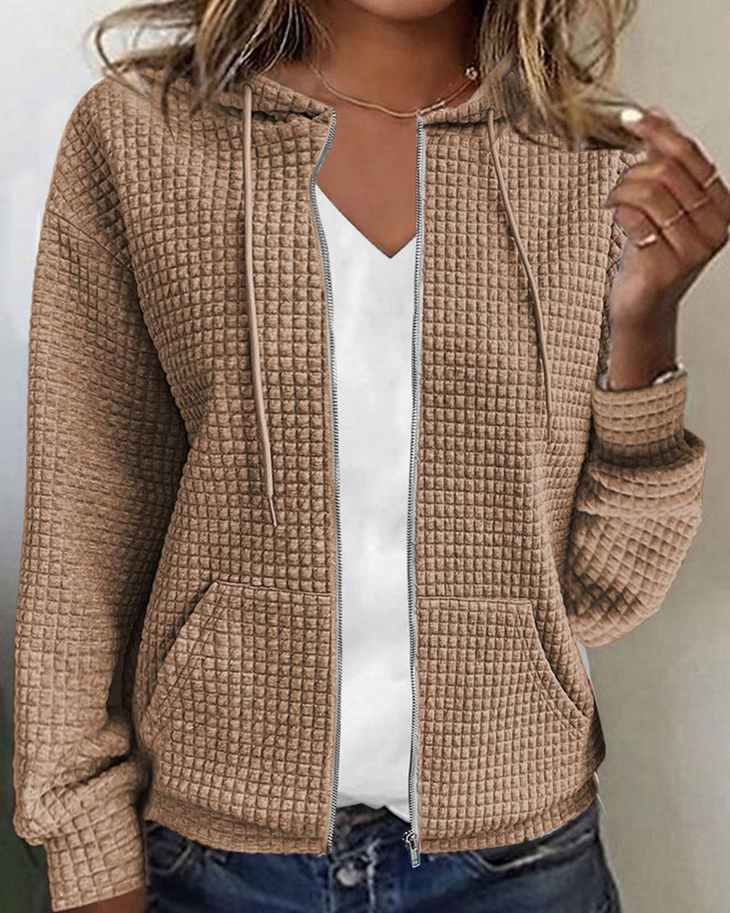 Vielseitige Damenjacke Wynona mit Reißverschluss und Taschen für Komfort und Stil im Alltag.