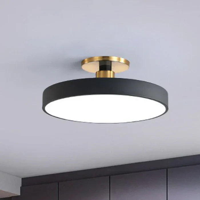LED Deckenleuchte NordicaGlow im modernen nordischen Design für Wohnzimmer und Schlafzimmer, energiesparend.