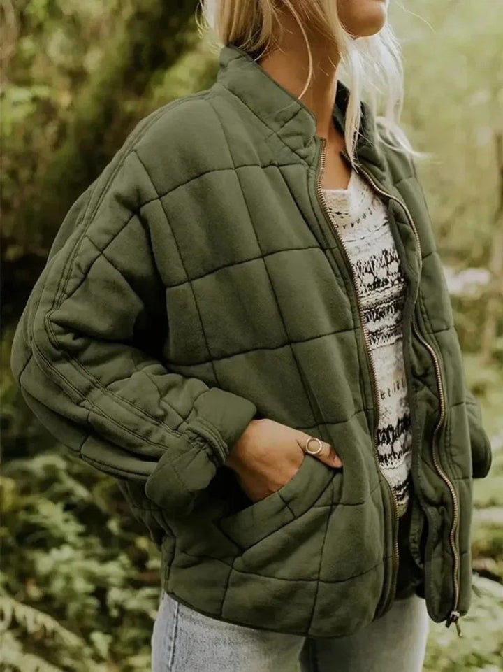 Stilvolle Damen Übergangsjacke im Oversize-Schnitt. Komfortable Alltagsjacke mit lockerem Schnitt für Frühling/Herbst.
