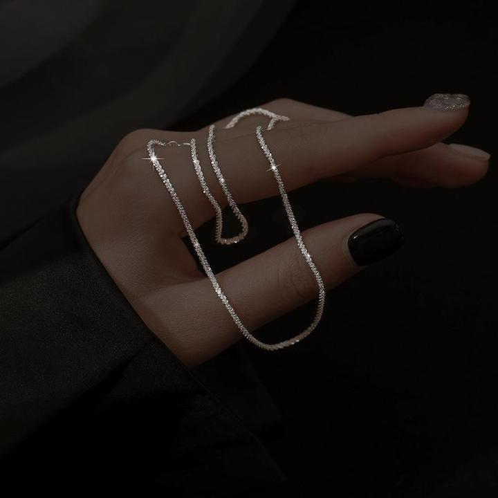Elegantes Damen Halsketten Set mit glitzernden Sternenlicht Anhängern, modischer Schmuck.