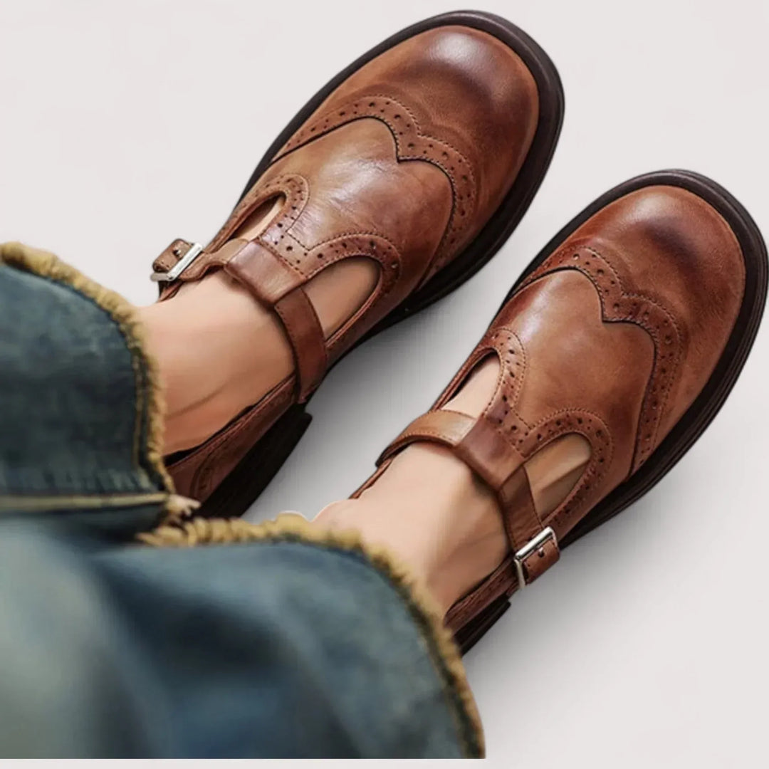 Orthopädische Mary Jane Damenschuhe für stilvollen Komfort im Alltag. Bequeme Freizeitschuhe in Braun & Schwarz.