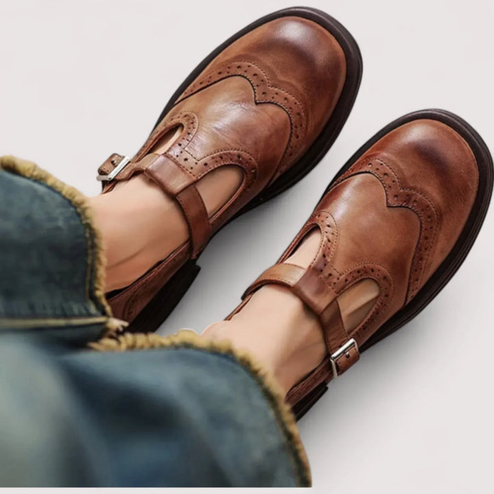 Orthopädische Mary Jane Damenschuhe für stilvollen Komfort im Alltag. Bequeme Freizeitschuhe in Braun & Schwarz.