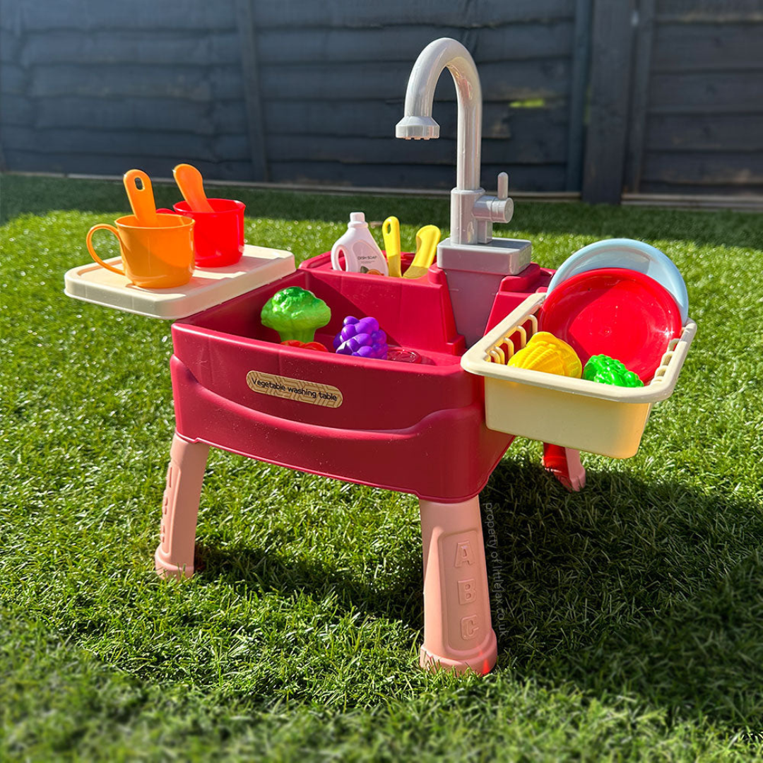 Bunter Kinder Spültisch mit Wasserspiel für Kleinkinder, perfekt für kreatives Rollenspiel in der Kinderküche.