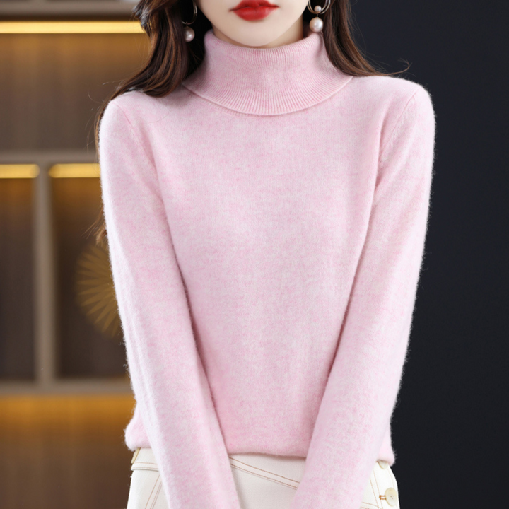 Detailaufnahme des Ärmelabschlusses vom Damen Pullover Elena, für einen edlen und gepflegten Look im Winter.