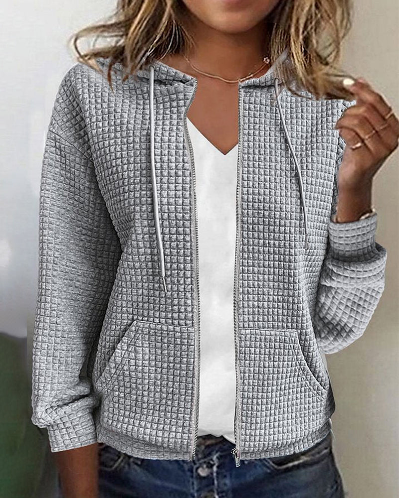 Modische Damen Freizeitjacke Wynona mit Reißverschluss, Taschen und langem Arm für den Alltag.