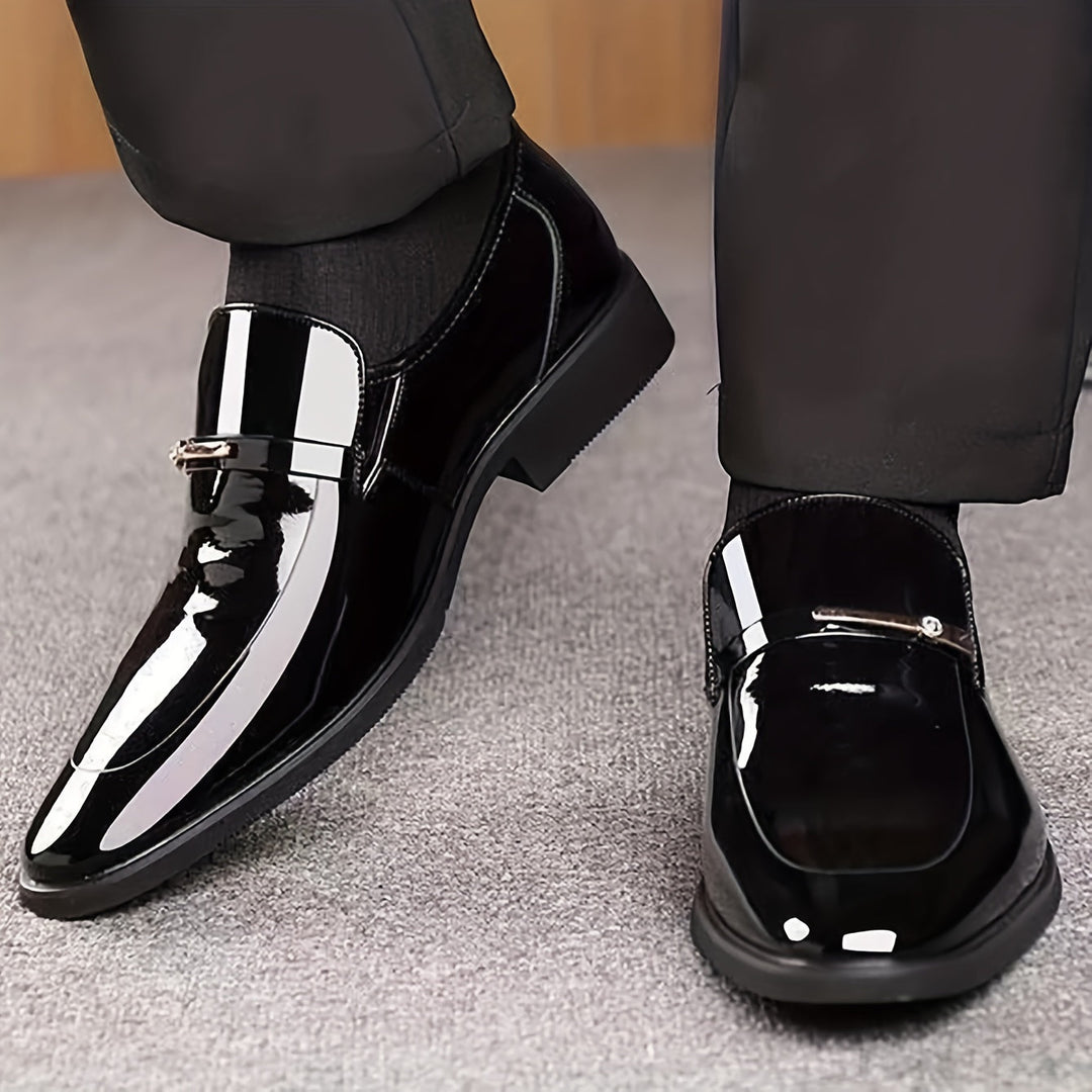 Herren elegante Business Slipper, glänzend, für Büro und festliche Anlässe.