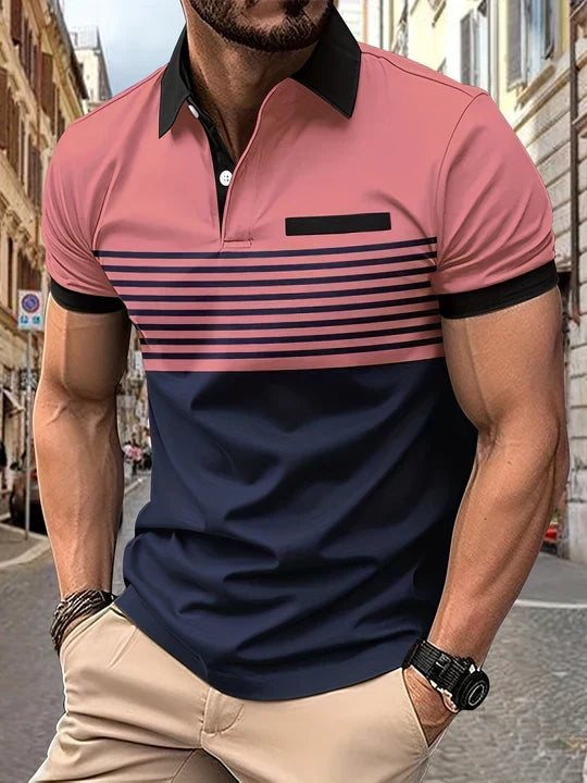 Ansicht des gestreiften Herren Poloshirts Damian, zeigt bequemen Schnitt und hochwertige Verarbeitung für den Sommer.