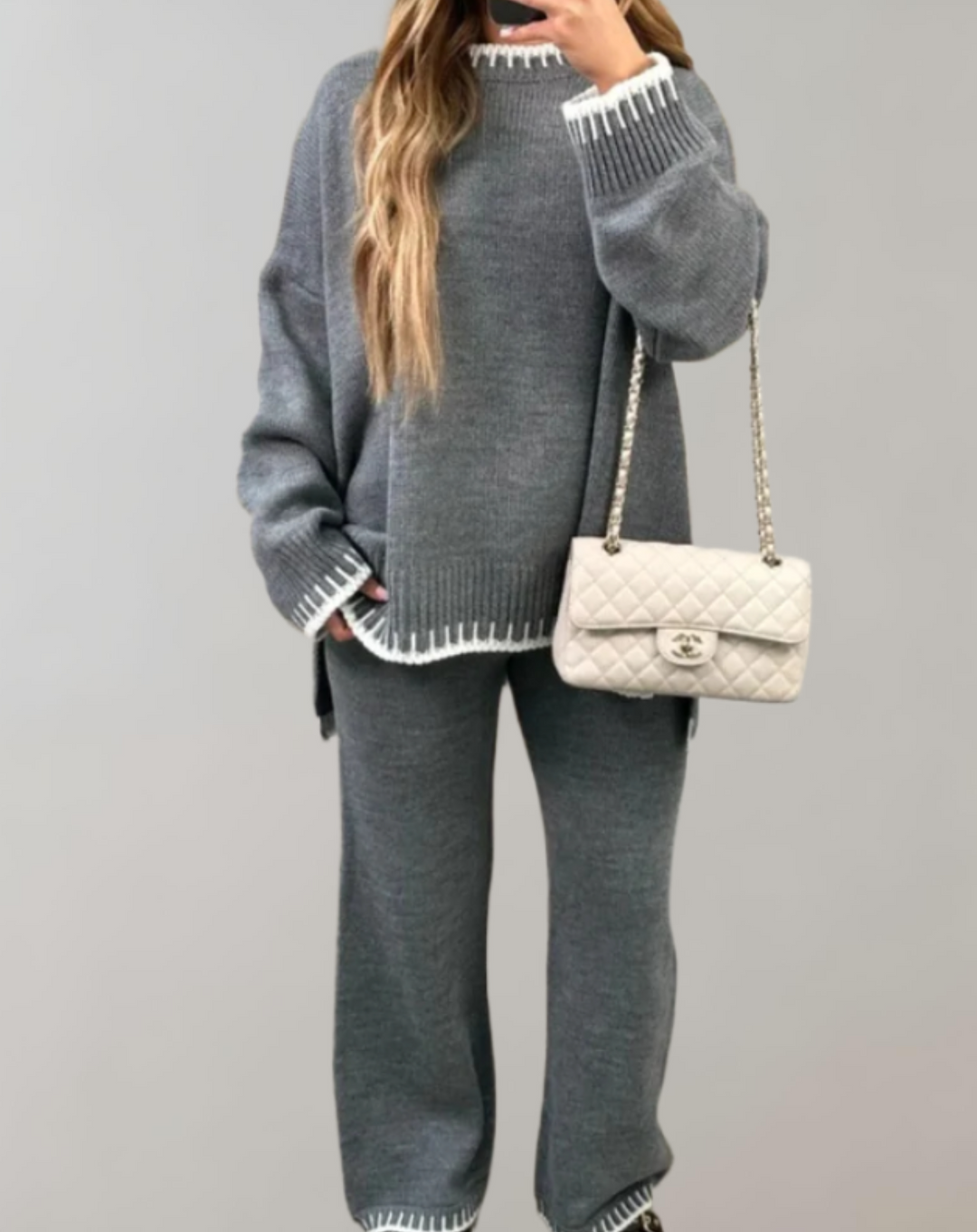Stilvolles 2-teiliges Damen-Outfit-Set für jede Jahreszeit, perfekt als Loungewear und elegante Freizeitmode.