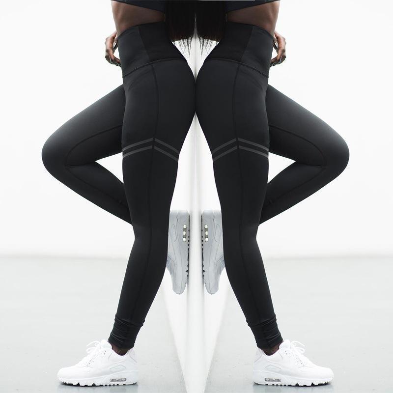 Damen Leggings mit starker Kompression und Bauchkontrolle. Strafft die Haut, ideal für Sport und Figur.