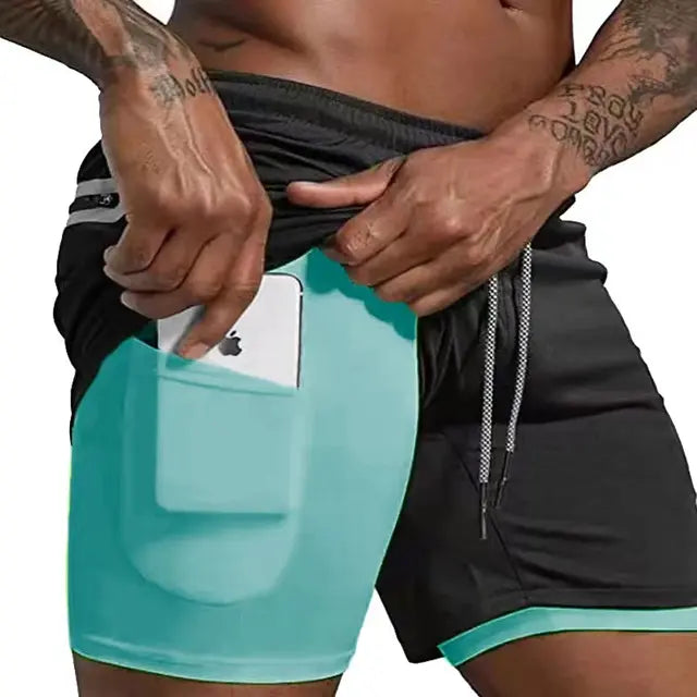 Herren Laufshorts doppellagig, ideal für Sport & Training. Bietet Komfort und Performance für jede Bewegung.