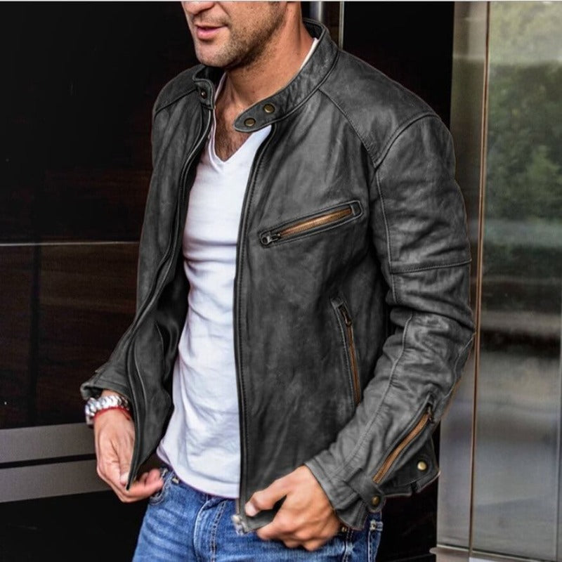 Stilvolle Herren-Übergangsjacke Leandro aus Leder mit wetterfester Beschichtung, ideal für Herbst und Frühling.