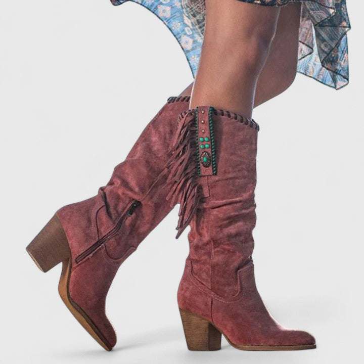 Vintage Damenstiefel mit Schnürung und Reißverschluss. Bequeme Herbstschuhe mit rutschfester Sohle für optimalen Halt.
