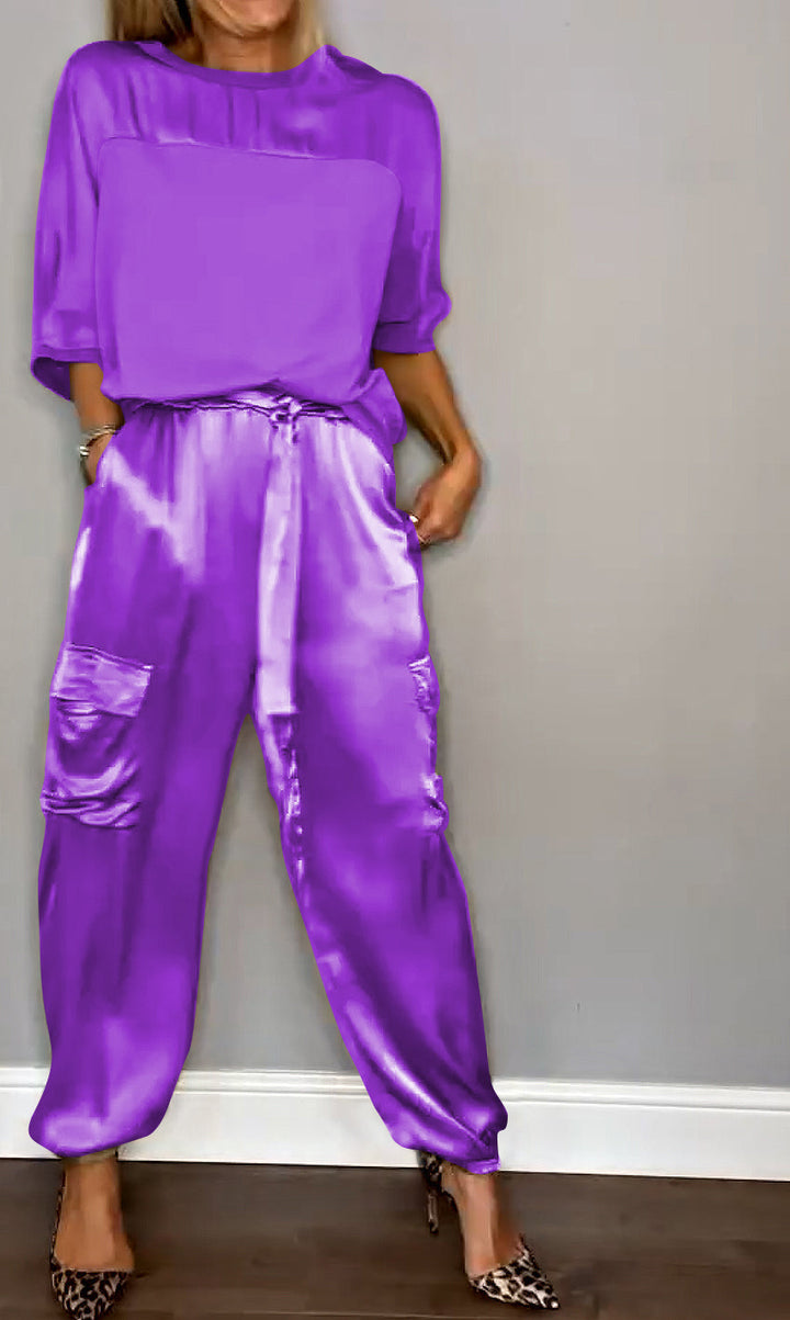 Damen Zweiteiler mit Top und weiter Hose, perfekt als sommerliches Freizeitoutfit.