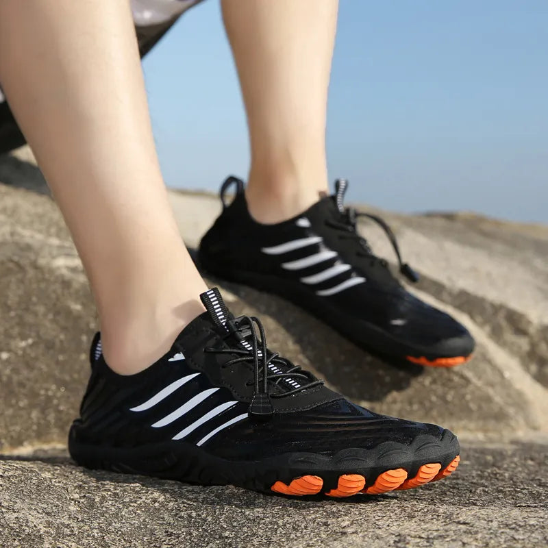 Stylische Herren Wasserschuhe, Slip-On, atmungsaktiv & rutschfest, ideal für Sommer & Sport.