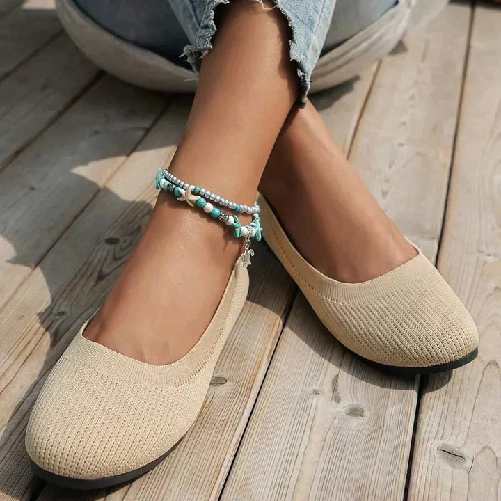 Vorderansicht der orthopädischen Damen-Ballerinas Mia: Zeitloser Stil und anatomische Passform.