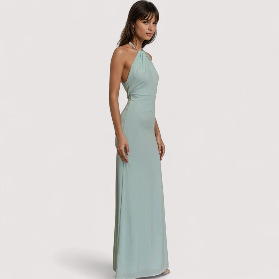 Fließendes Damen Sommerkleid, elegant & lang, mit Neckholder. Ideal für festliche Anlässe und Komfort.
