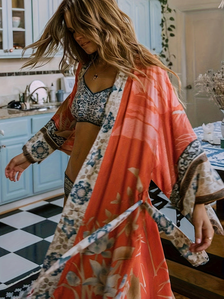 Luftiger Damen Kimono mit auffälligem rotem Blumenmuster, optimal für Strandtage & sommerliche Anlässe.